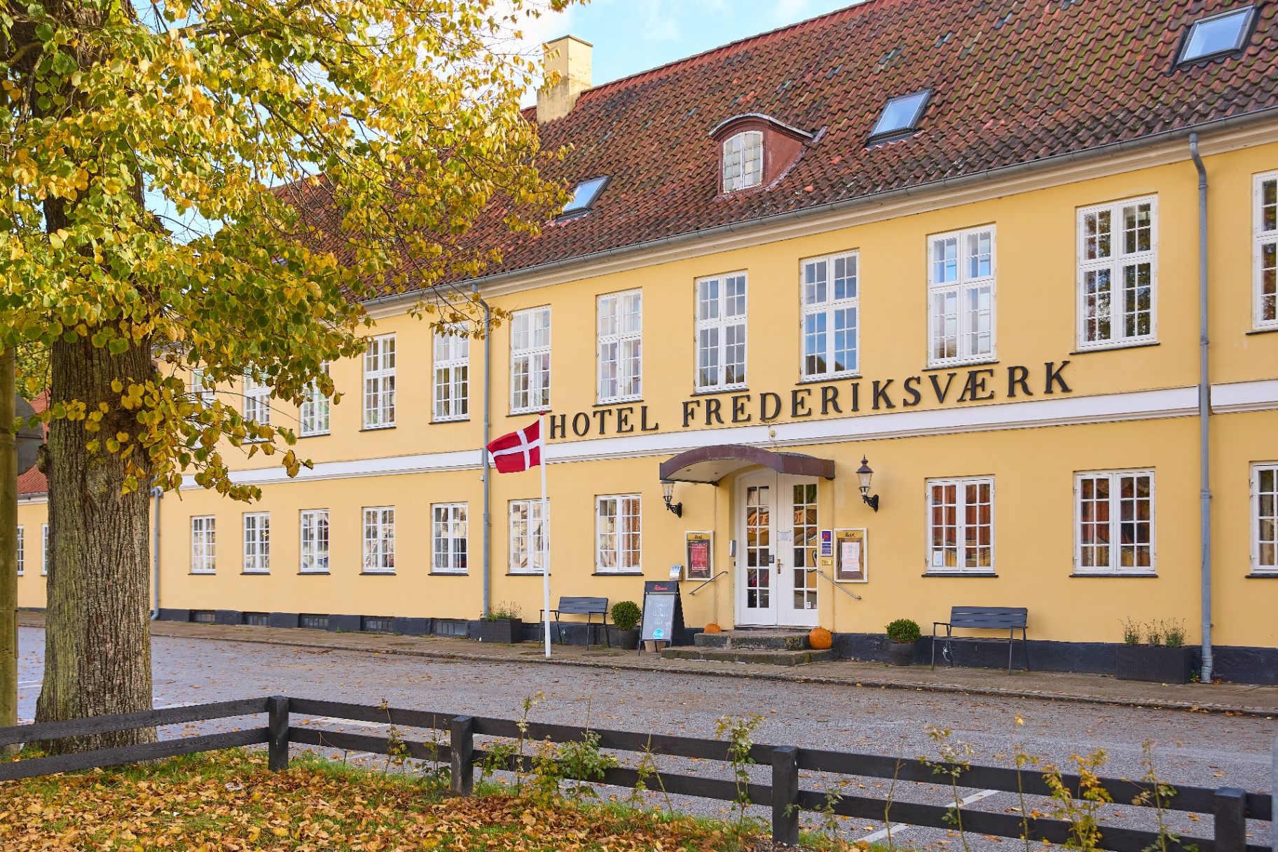 Frederiksværk Hotel exterior